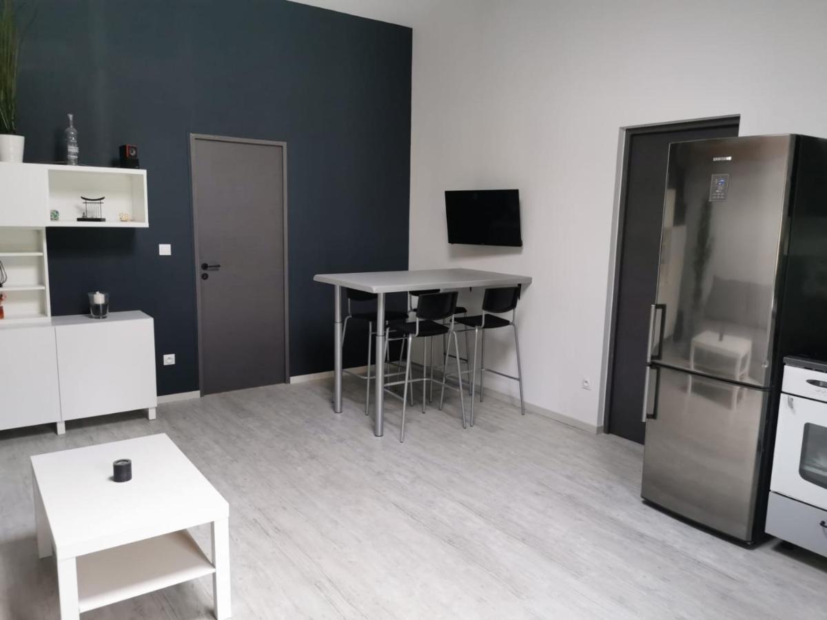 Le Chai Apartment Castelnau-de-Guers Bagian luar foto